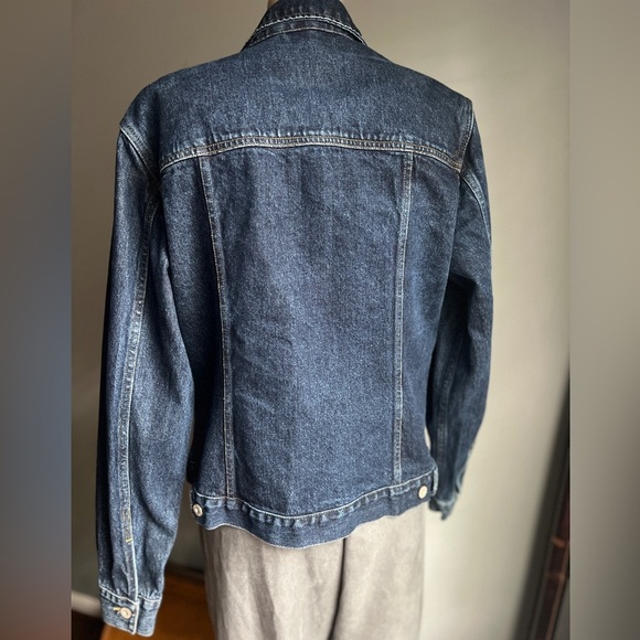 Eddie Bauer Women’s Dark Wash Jean Denim Jacket Excellent Size Medium - Picture 3 of 8